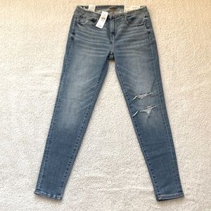 American Eagle Next Level Stretch Super Low Rose Jegging 4 Short